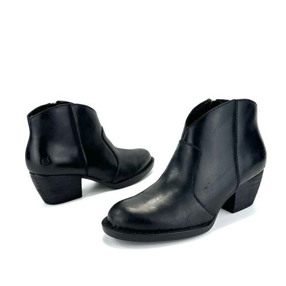 BORN BLACK GENUINE LEATHER HEELED WESTERN / COWBOY ANKLE BOOTS / BOOTIES - Picture 1 of 15
